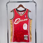 Camiseta Regata NBA Cleveland Cavaliers BAPE Mitchell & Ness Vermelha 2003/04