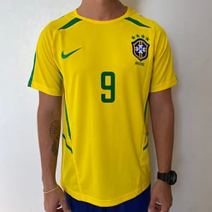 Camisa Retrô Clássica Seleção Brasileira Brasil 2002 - Ronaldo 9 - Nike - Amarela