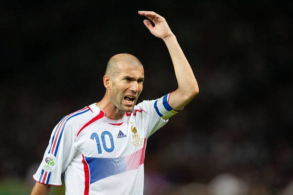 Camisa Retrô Clássica Seleção França Away Versão Torcedor 10 Zidane 2006 Adidas - Imagem 4