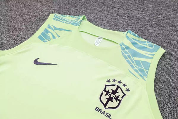 Conjunto Regata e Calção Treino Brasil Torcedor 2023/24 Verde Nike - Imagem 2