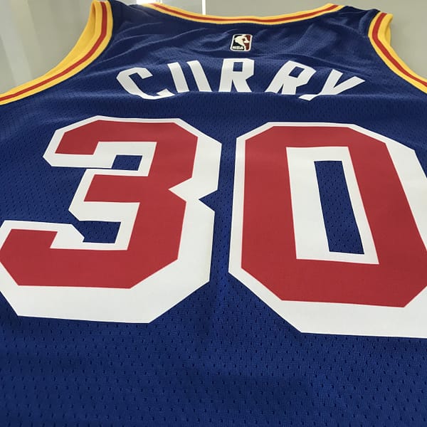 Camiseta Regata NBA Golden States Warriors Curry 30 Classic Edition Azul 2022 Nike - Imagem 23