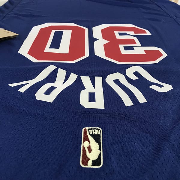 Camiseta Regata NBA Golden States Warriors Curry 30 Classic Edition Azul 2022 Nike - Imagem 24