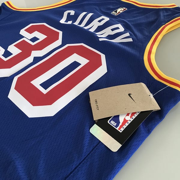 Camiseta Regata NBA Golden States Warriors Curry 30 Classic Edition Azul 2022 Nike - Imagem 26