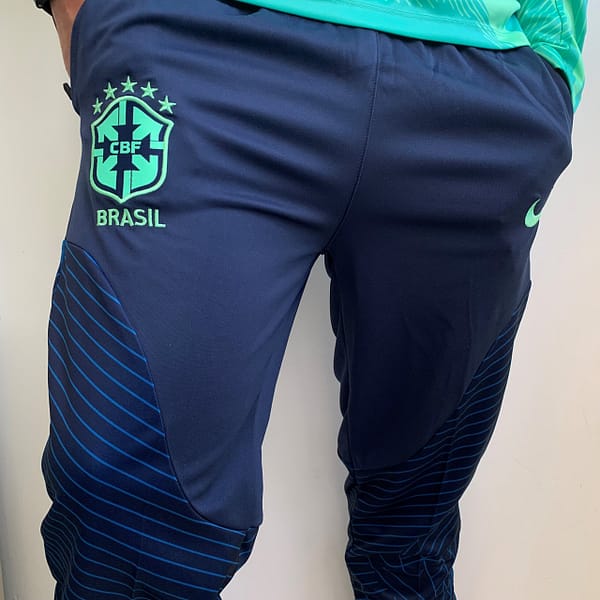 Brasil Conjunto Casaco Jaqueta e Calça Longa 2022 Nike - Imagem 6