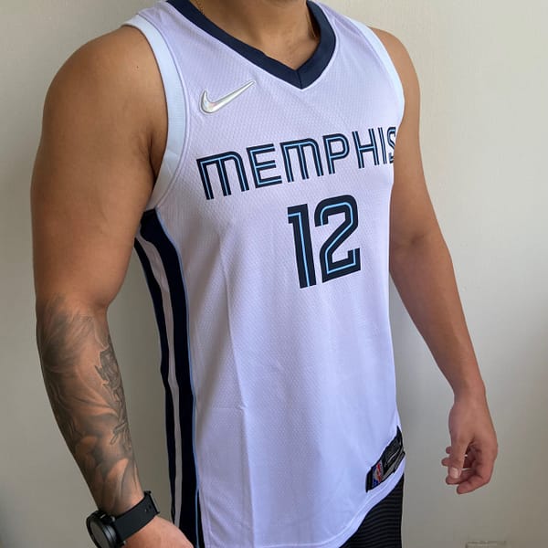 Camiseta Regata NBA Memphis Grizzlies Ja Morant 12 Association Edition Branca 2022 Nike - Imagem 4