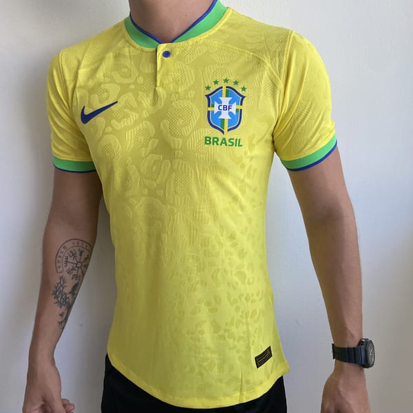 Camisa Brasil Seleção Brasileira Home Amarela Jogador Copa do Mundo Catar 2022 Nike - Imagem 2