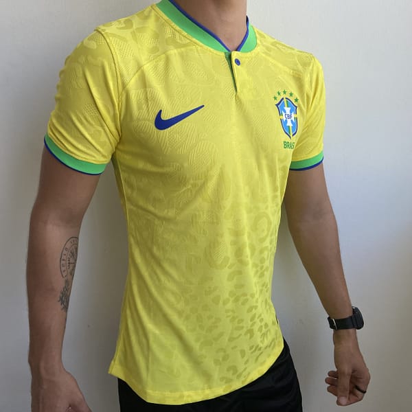 Camisa Brasil Seleção Brasileira Home Amarela Jogador Copa do Mundo Catar 2022 Nike - Imagem 3