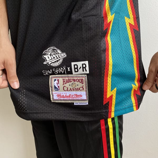 Camiseta Regata NBA Mitchell & Ness - Detroit Pistons - Slim Shady 313 - Edição Especial - NBA Remix - Colab Parceria Eminem - Preta - Imagem 8