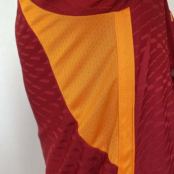 Camisa Roma Home Versão Jogador 2024 Vermelha Adidas - Imagem 19