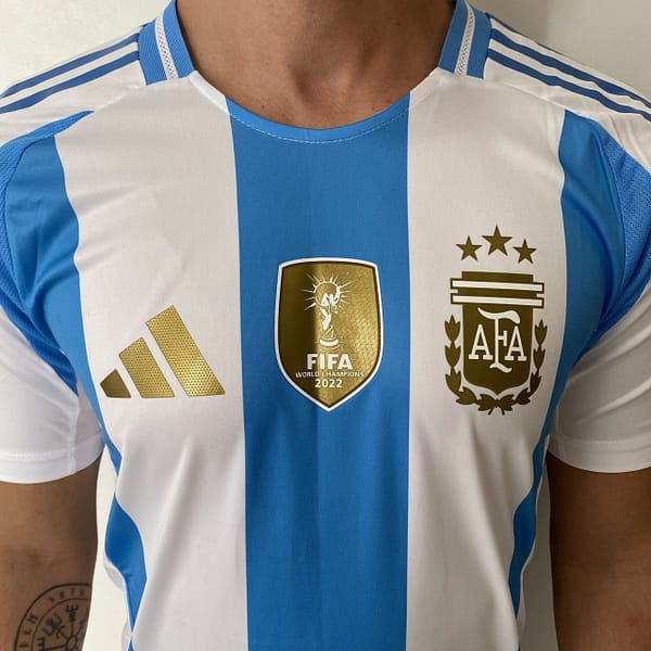 Camisa Seleção Argentina Home Patch Copa do Mundo Catar 2024/25 Adidas - Versão Jogador - Imagem 3