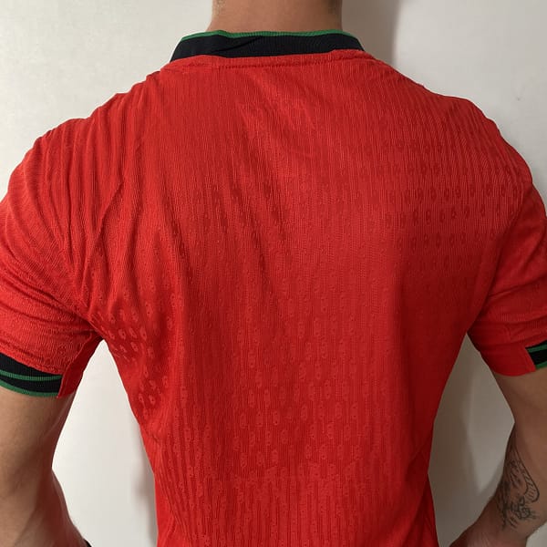 Camisa Seleção Portugal Home Jogador EuroCopa 2024 Nike - Imagem 15