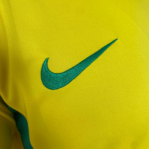 Camisa Retrô Clássica Seleção Brasileira Brasil 2002 - Ronaldo 9 - Nike - Amarela - Imagem 5