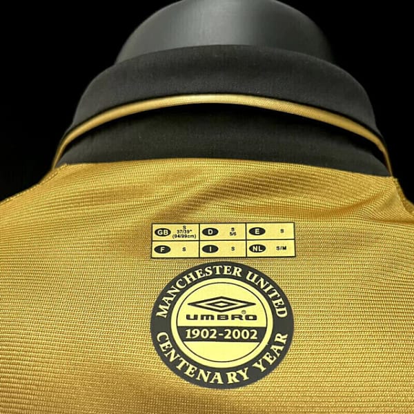 Camisa Retrô Manchester United Away - Dupla-Face - Frente Verso - 2001/2002 - Beckham 7 - Umbro Dourada - Imagem 23