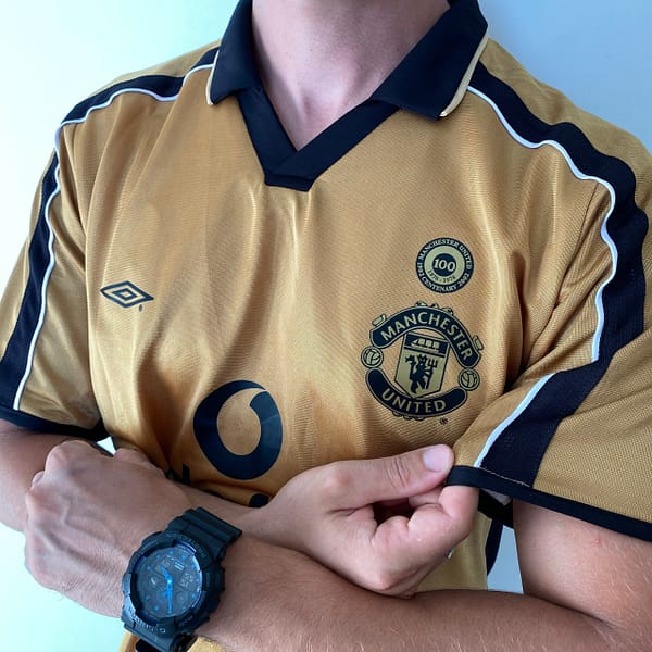 Camisa Retrô Manchester United Away - Dupla-Face - Frente Verso - 2001/2002 - Beckham 7 - Umbro Dourada - Imagem 7