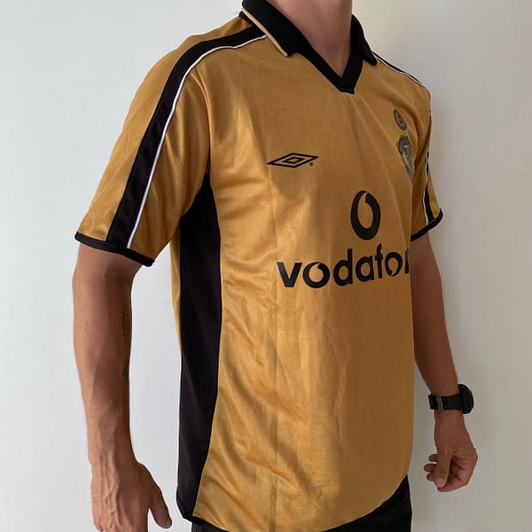 Camisa Retrô Manchester United Away - Dupla-Face - Frente Verso - 2001/2002 - Beckham 7 - Umbro Dourada - Imagem 10