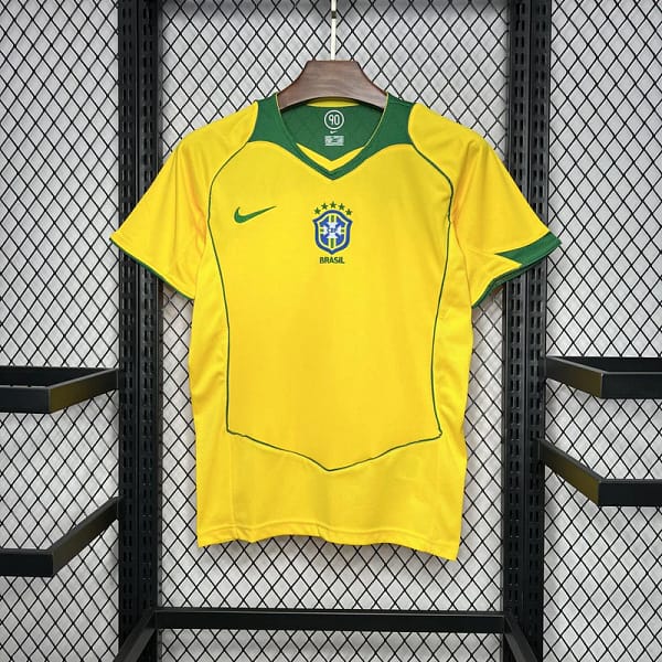 Camisa Retrô Clássica Seleção Brasileira Brasil – Nike – Ronaldinho 10 – Amarela – 2004 – Total 90 - Imagem 15