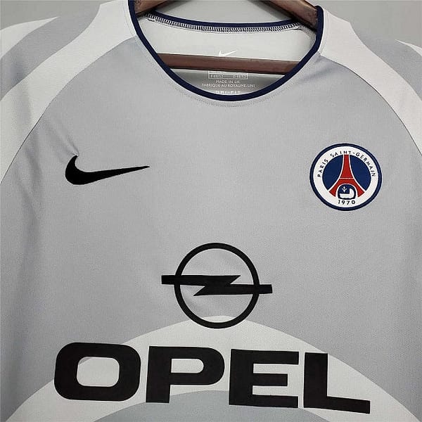 Camisa Retrô Paris Saint-Germain - PSG Away 2001/2002 - Ronaldinho 10 - Nike - Cinza Opel - Imagem 2