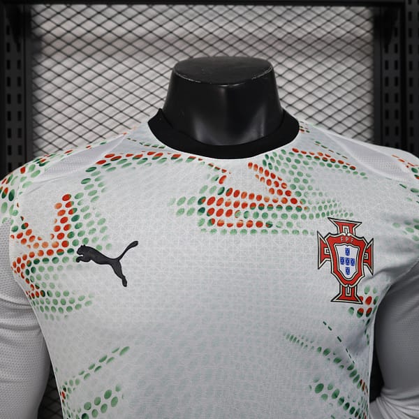 Camisa Seleção Portugal Away Versão Jogador Manga Longa 2025 Puma Branca - Imagem 2