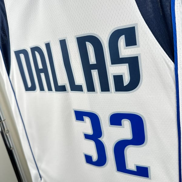 Camiseta Regata NBA Dallas Mavericks 32 Flagg Association Edition Branca 2025 Nike - Imagem 5