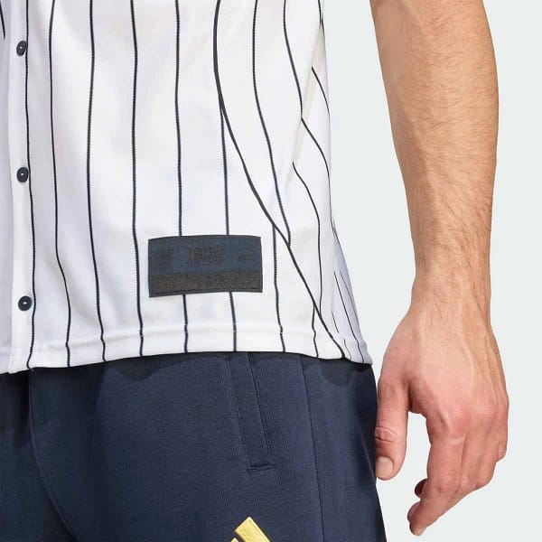 Camisa Manchester United Baseball US Pack 2025/26 Branca Adidas - Imagem 4