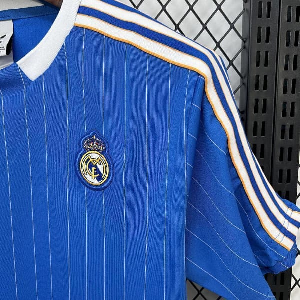 Camisa Real Madrid Terrace Icons Unissex 2025 Azul Adidas - Imagem 7