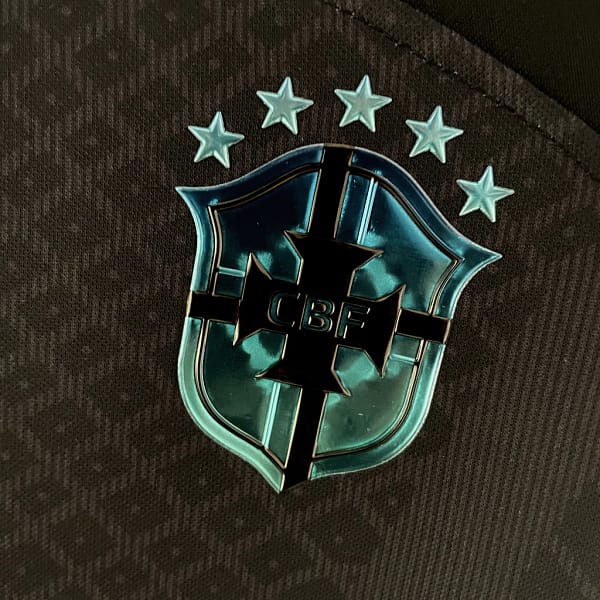 Camisa Seleção Brasil Concept Edition Versão Torcedor Refletiva Feminina 2022 Preto Nike - Imagem 4