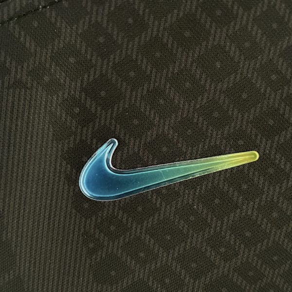 Camisa Seleção Brasil Concept Edition Versão Torcedor Refletiva Feminina 2022 Preto Nike - Imagem 5