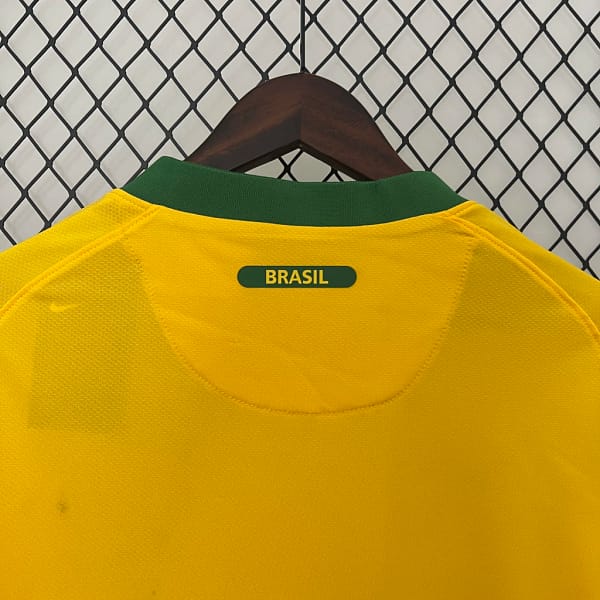 Camisa Retrô Clássica Seleção Brasileira Home - Brasil Amarelo – 2010/11 Nike - Imagem 8
