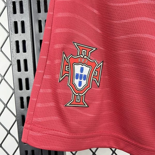 Calção Seleção Portugal Vermelho Copa do Mundo 2026 Puma - Imagem 2