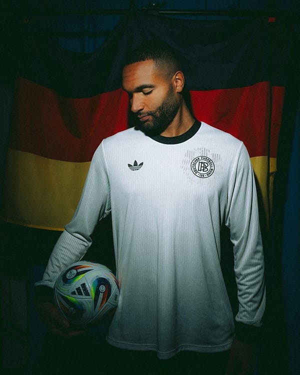 Camisa Retrô Clássica Alemanha Especial 125 Anos Branca 2025 Adidas - Imagem 15