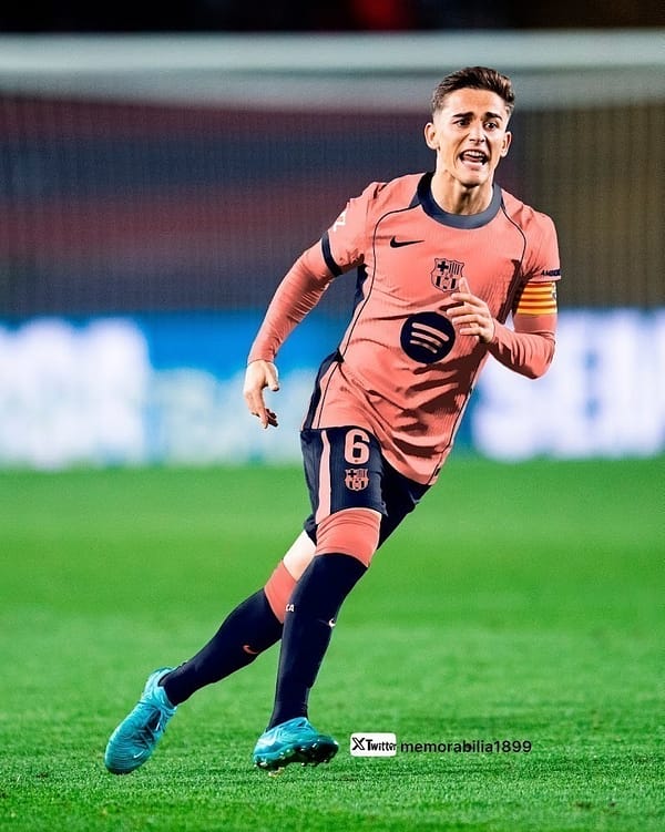 Camisa Barcelona Third Versão Jogador 2025/2026 - Nike - Edição Total 90 - Laranja - Imagem 8